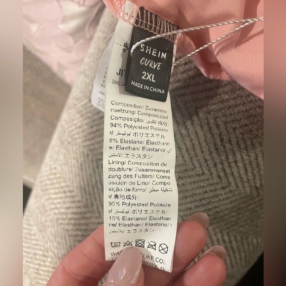 Shein Curve Off the Shoulder Bodycon Dress - Picture 2 of 7